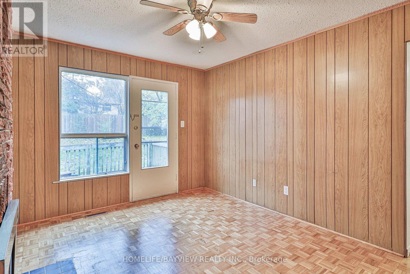 32 Penwick Crescent, Richmond Hill, Ontario  L4C 5B4 - Photo 19 - N12445295