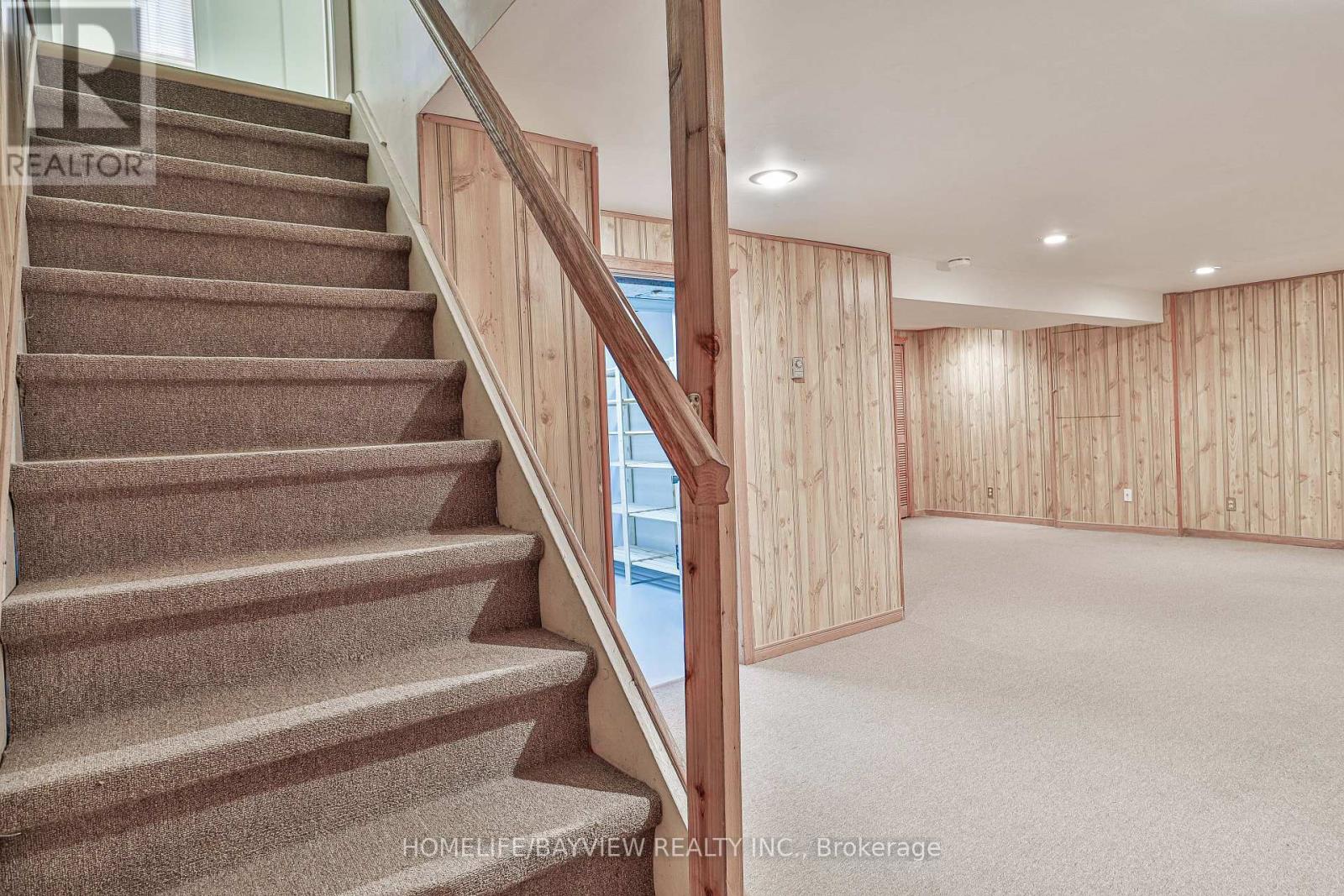 32 Penwick Crescent, Richmond Hill, Ontario  L4C 5B4 - Photo 35 - N12445295