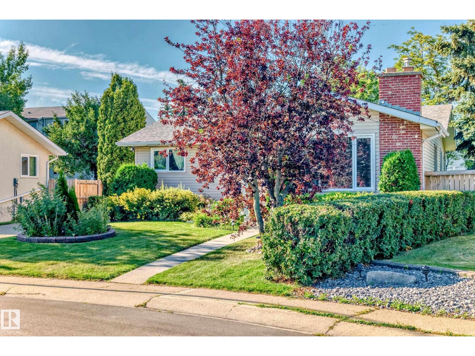 17719 84 AV NW, Edmonton, Alberta