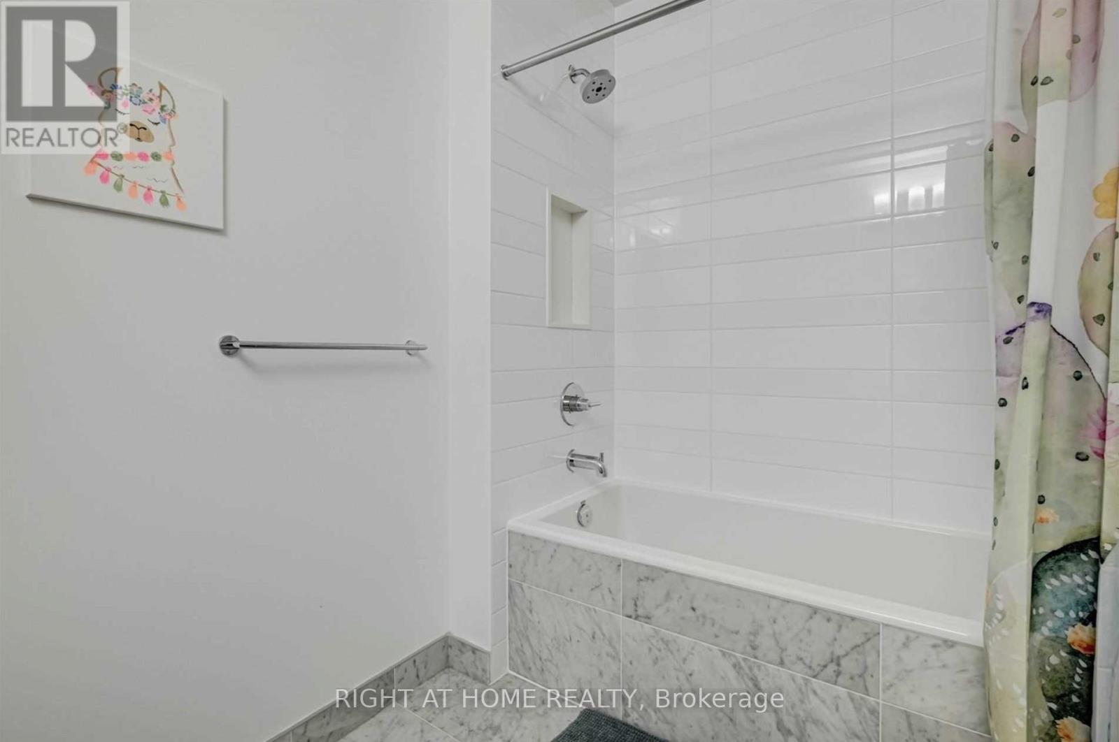 Uph02 - 38 Iannuzzi Street, Toronto, Ontario M5V 0S2 - Photo 15 - C12549180