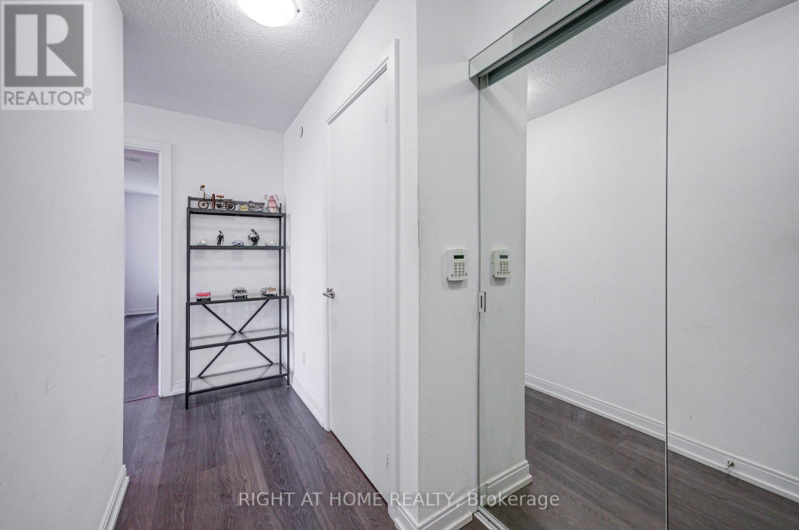 2503 - 255 Village Green Square, Toronto, Ontario M1S 0L3 - Photo 8 - E12549178