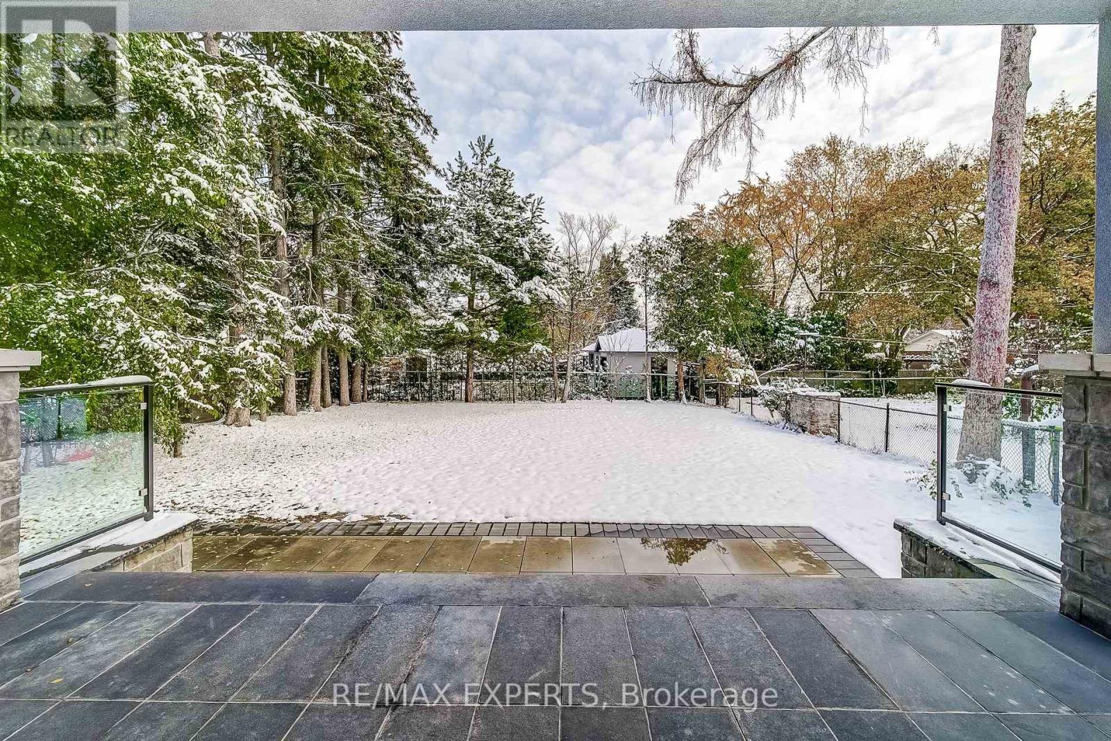 278 Mineola Road E, Mississauga, Ontario L5G 2G3 - Photo 48 - W12549182