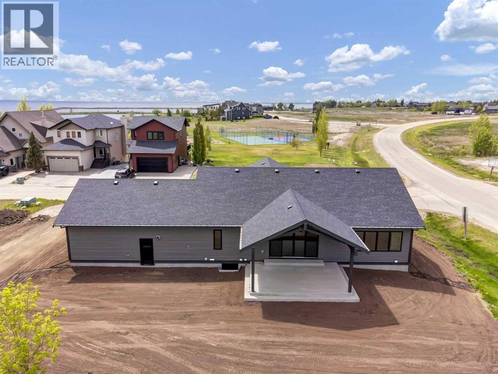 25 Blue Heron Bay, Lake Newell Resort, Alberta  T1R 0X5 - Photo 3 - A2240378