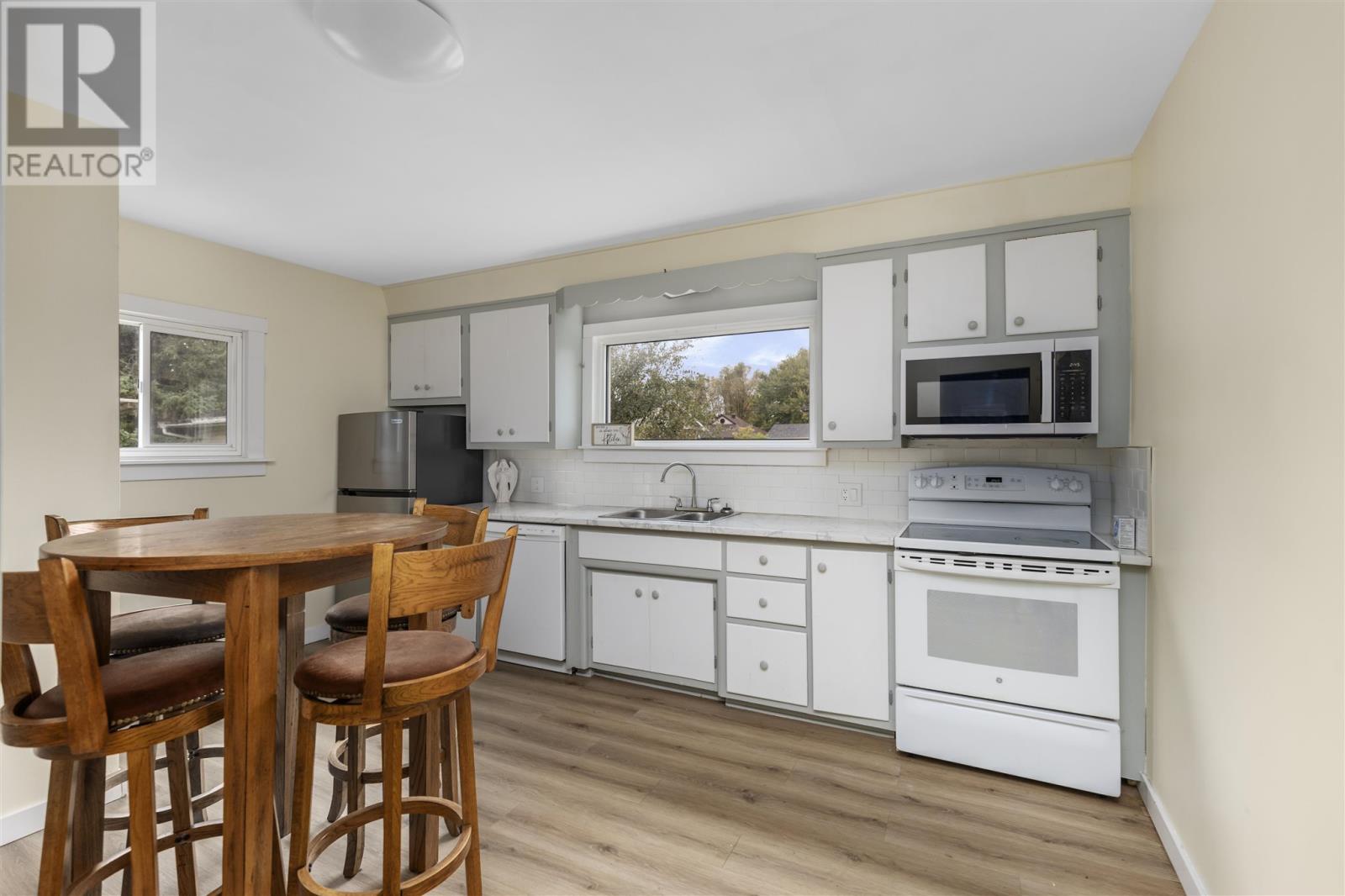 57 Cameron Ave, Sault Ste. Marie, Ontario P6B 4W9 - Photo 10 - SM252893