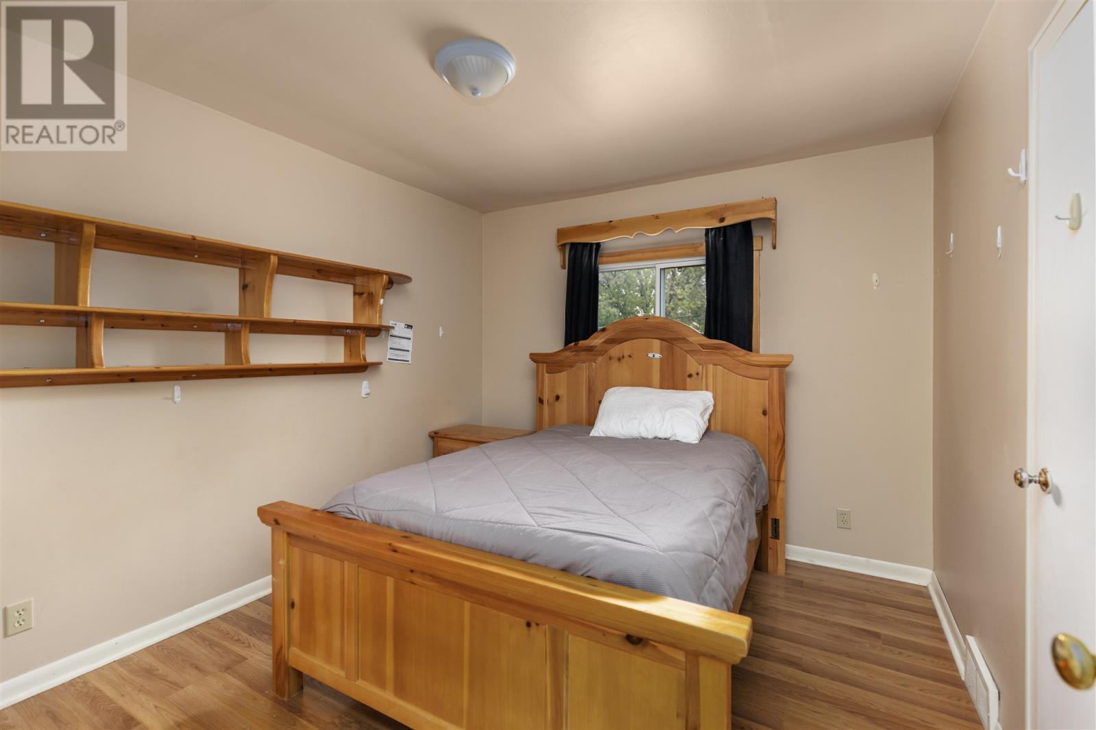 57 Cameron Ave, Sault Ste. Marie, Ontario P6B 4W9 - Photo 13 - SM252893