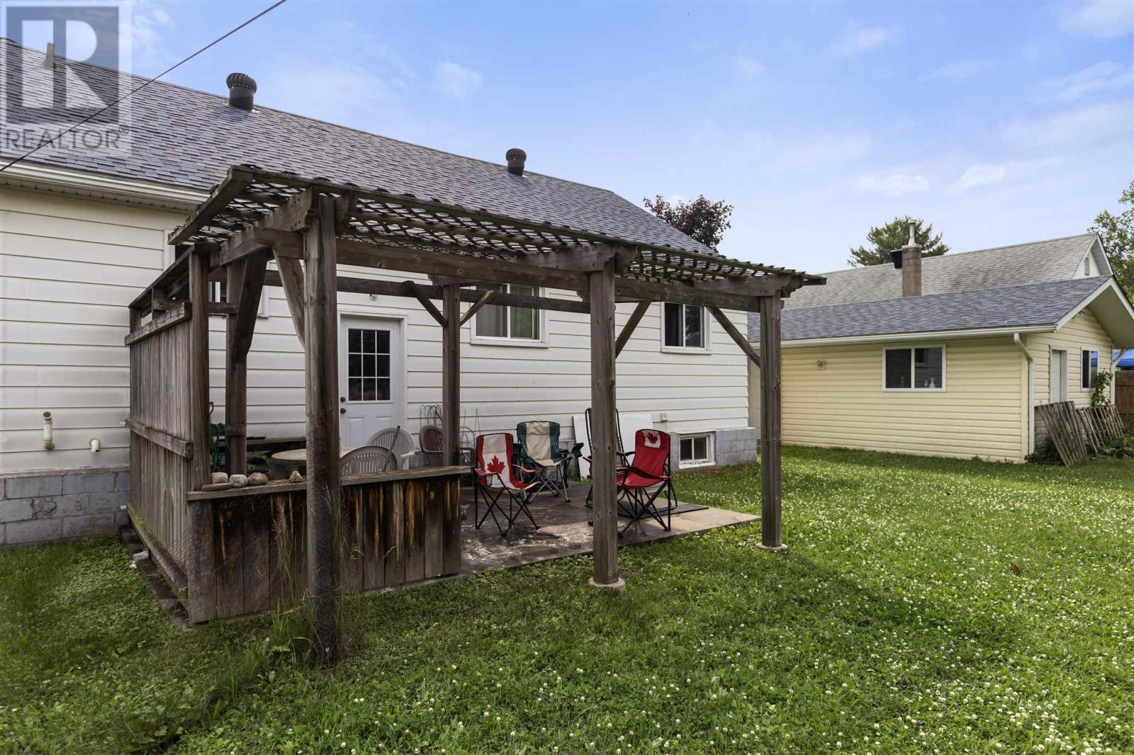 57 Cameron Ave, Sault Ste. Marie, Ontario P6B 4W9 - Photo 37 - SM252893