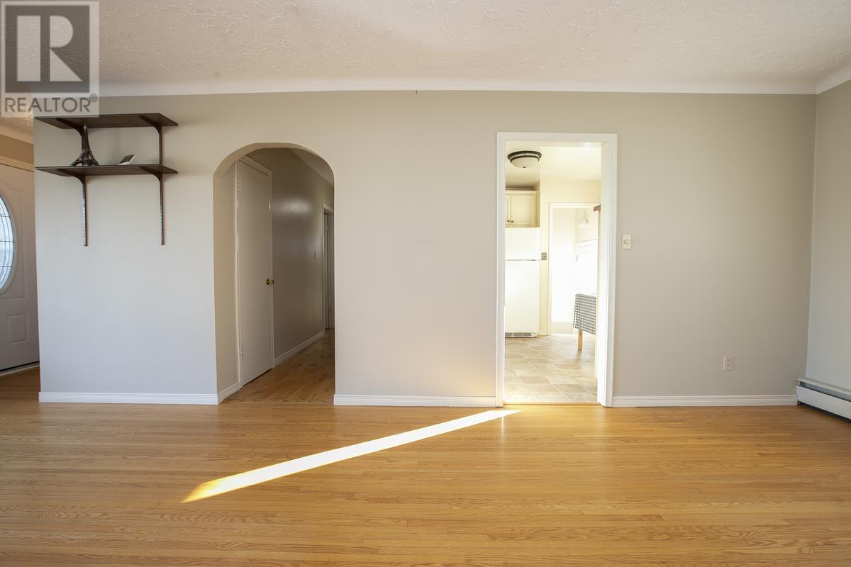 537 Placid Ave, Sault Ste. Marie, Ontario P6B 3M4 - Photo 16 - SM253191