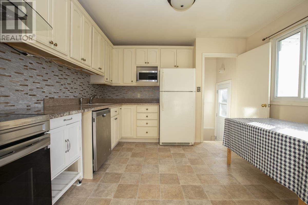 537 Placid Ave, Sault Ste. Marie, Ontario P6B 3M4 - Photo 19 - SM253191