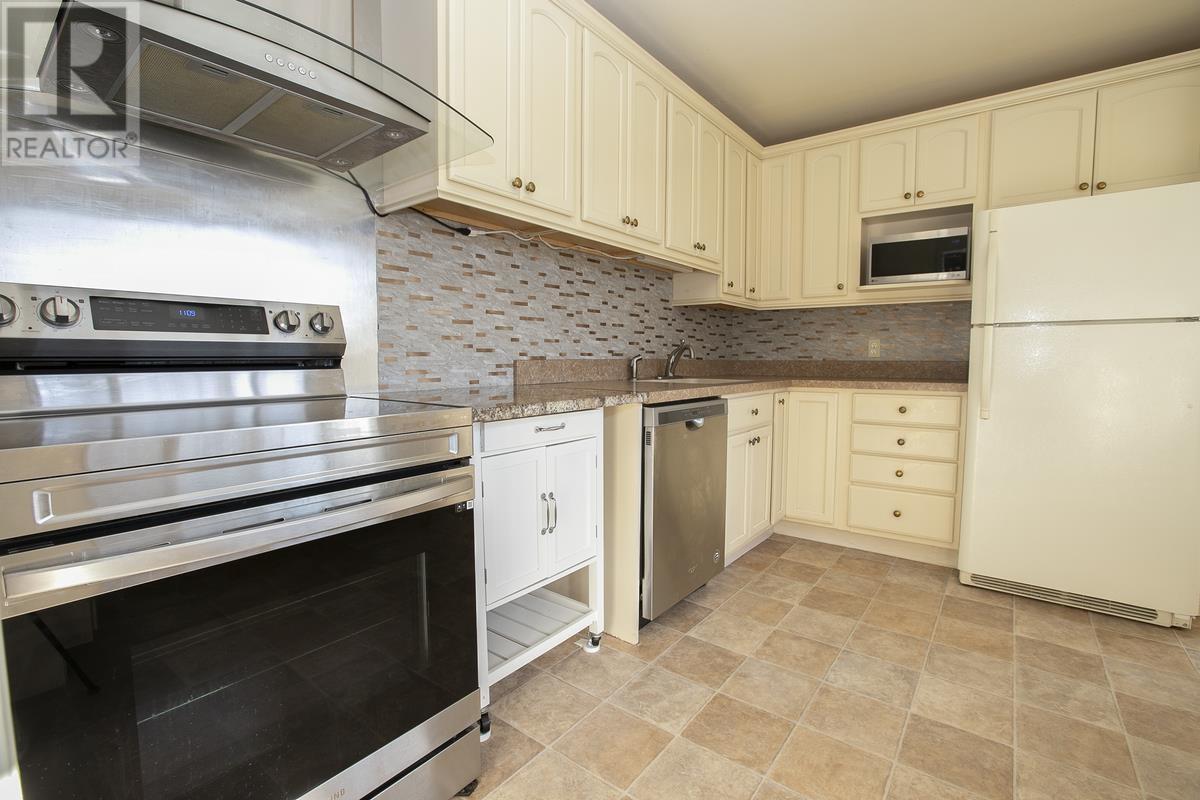 537 Placid Ave, Sault Ste. Marie, Ontario P6B 3M4 - Photo 20 - SM253191