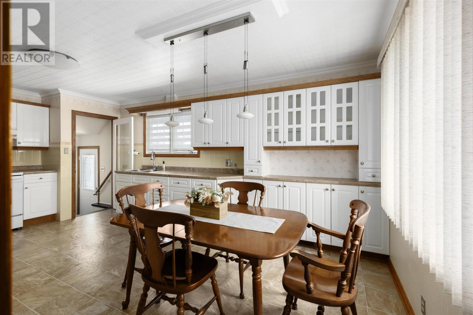 80 Asquith St, Sault Ste. Marie, Ontario P6C 1P5 - Photo 5 - SM253249