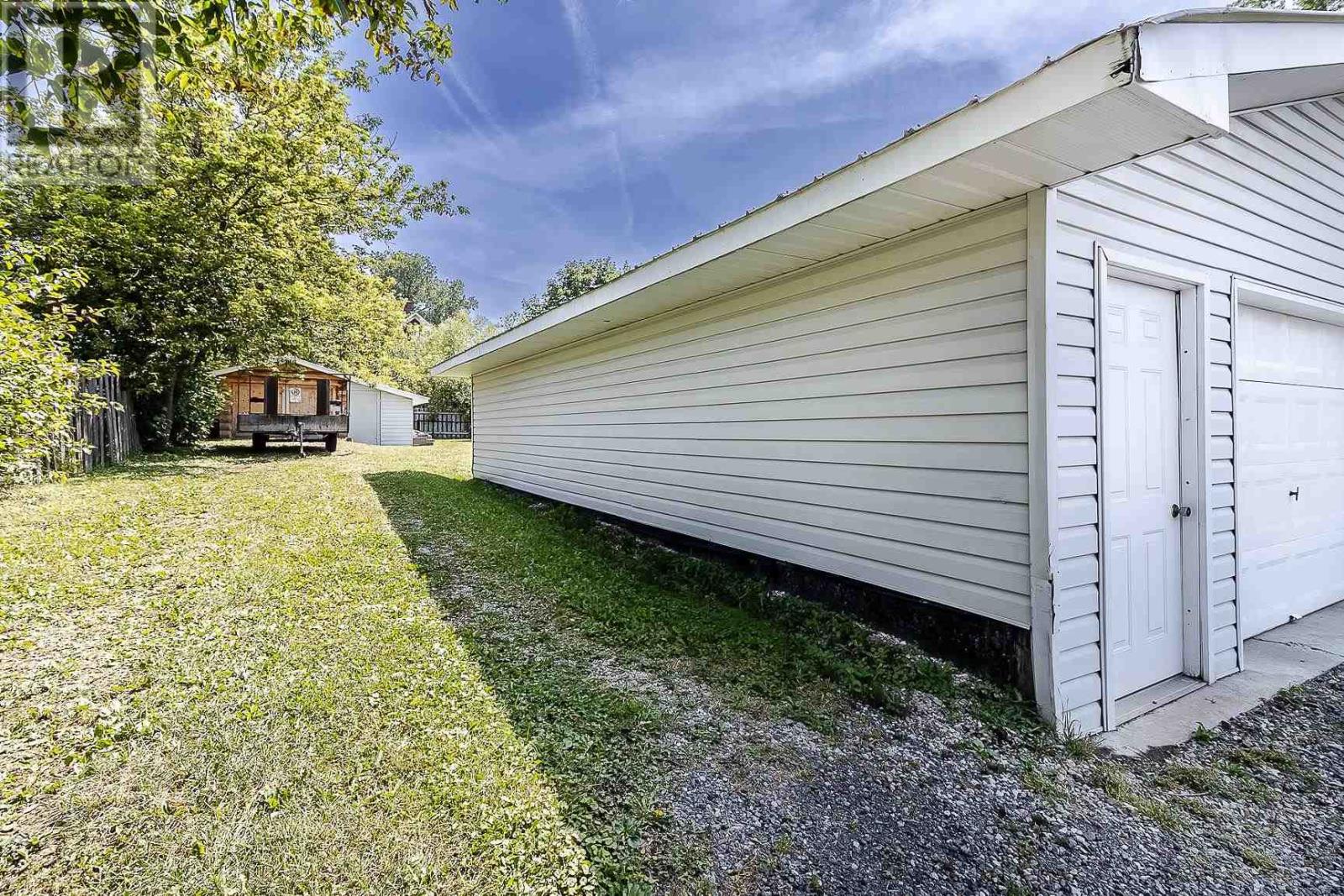 434 North St, Sault Ste. Marie, Ontario P6B 2B3 - Photo 8 - SM253219