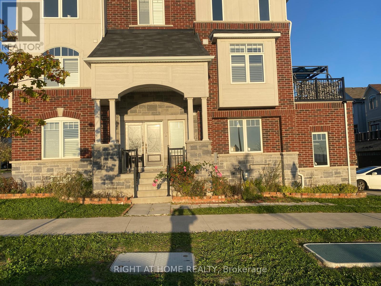 1 Mortlock Street E, Ajax, Ontario  L1Z 0T1 - Photo 3 - E12453207