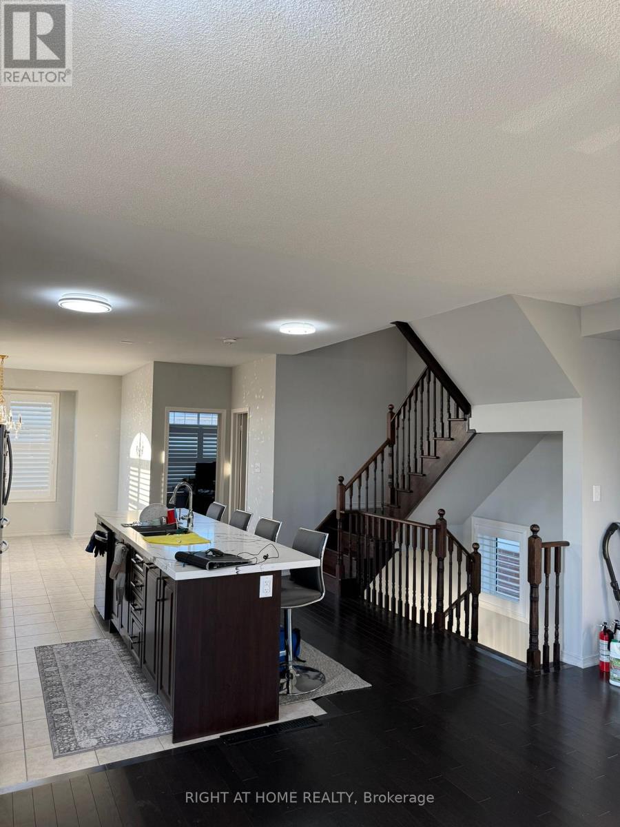 1 Mortlock Street E, Ajax, Ontario  L1Z 0T1 - Photo 11 - E12453207