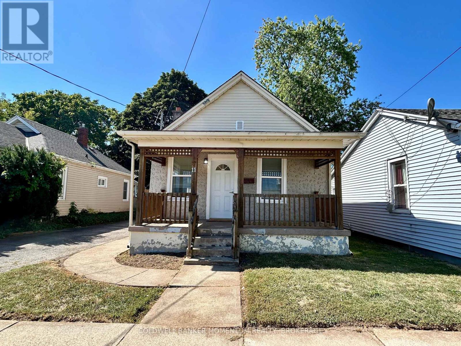 11 Greenlaw Place, St. Catharines, Ontario L2R 4S5 - Photo 1 - X12549200