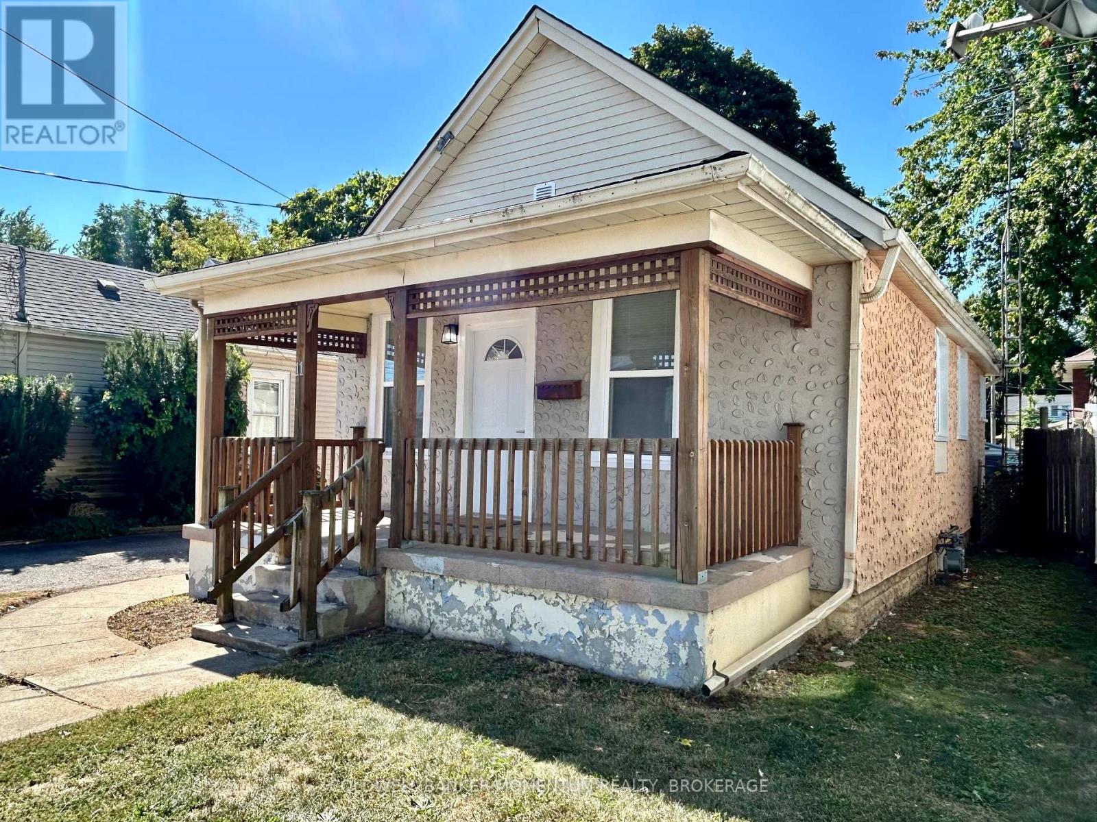 11 Greenlaw Place, St. Catharines, Ontario L2R 4S5 - Photo 7 - X12549200