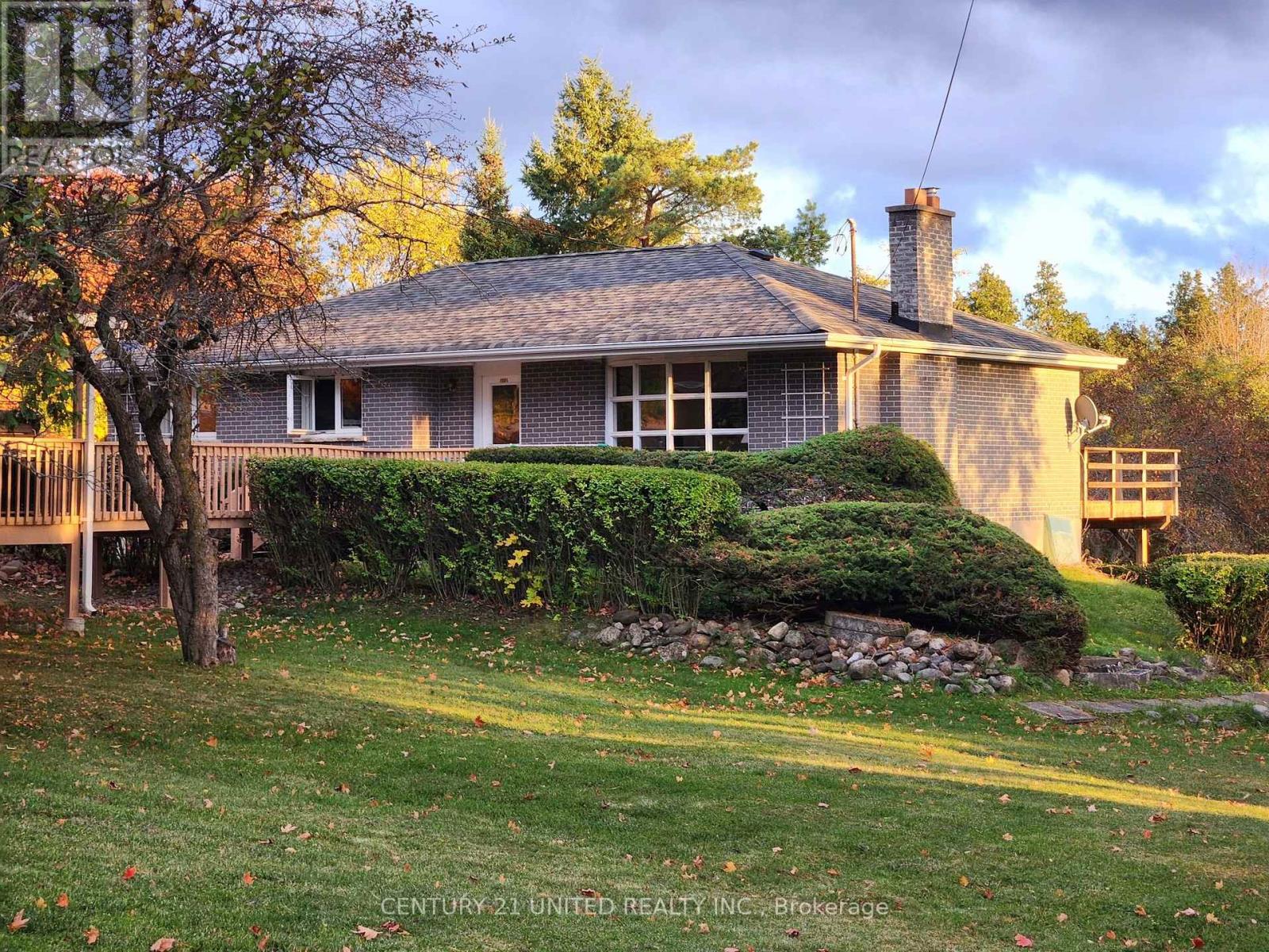 1555 Stewart Line, Cavan Monaghan, Ontario  L0A 1C0 - Photo 2 - X12532770