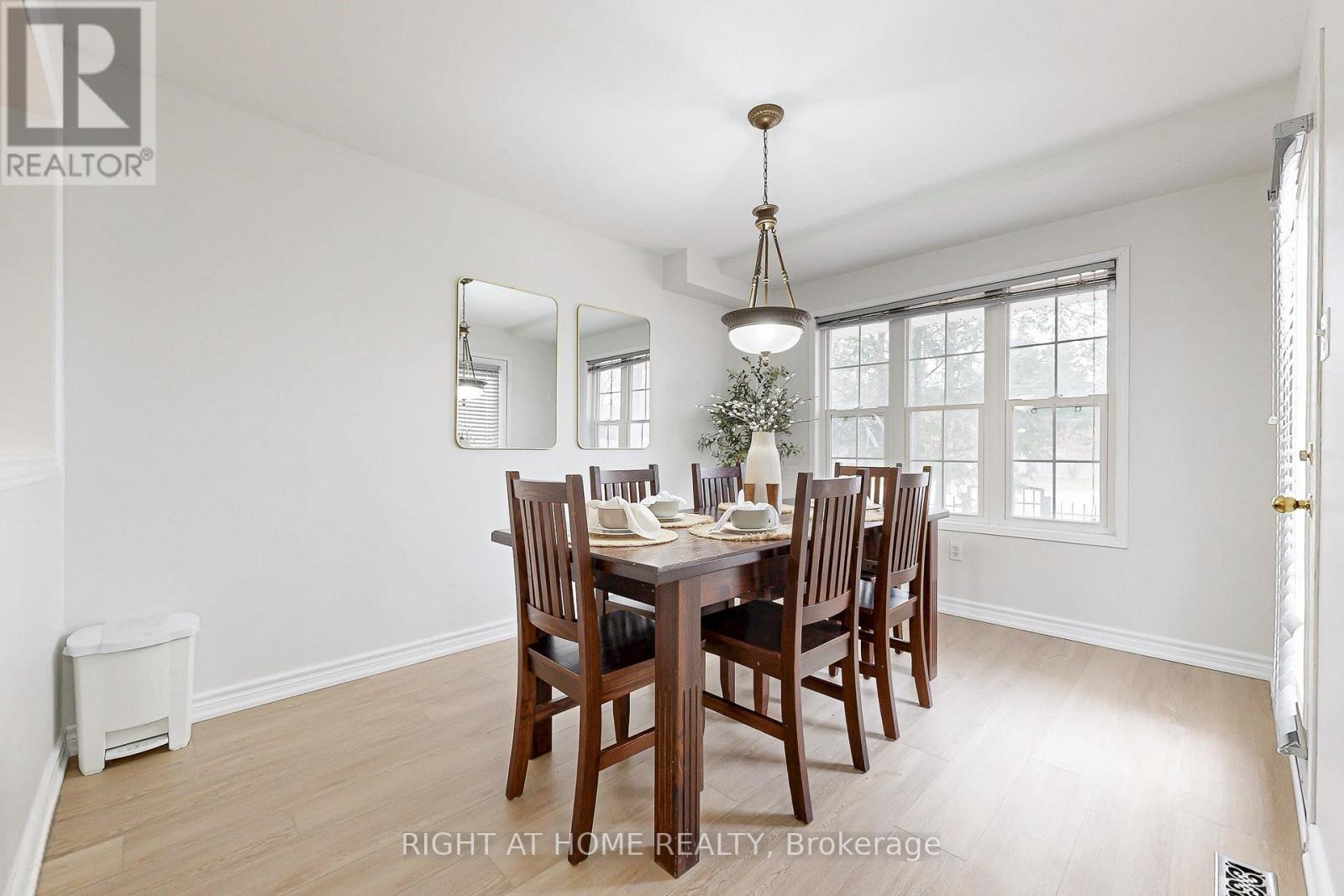 10 Pascoe Drive, Markham, Ontario  L6B 1C4 - Photo 12 - N12549206