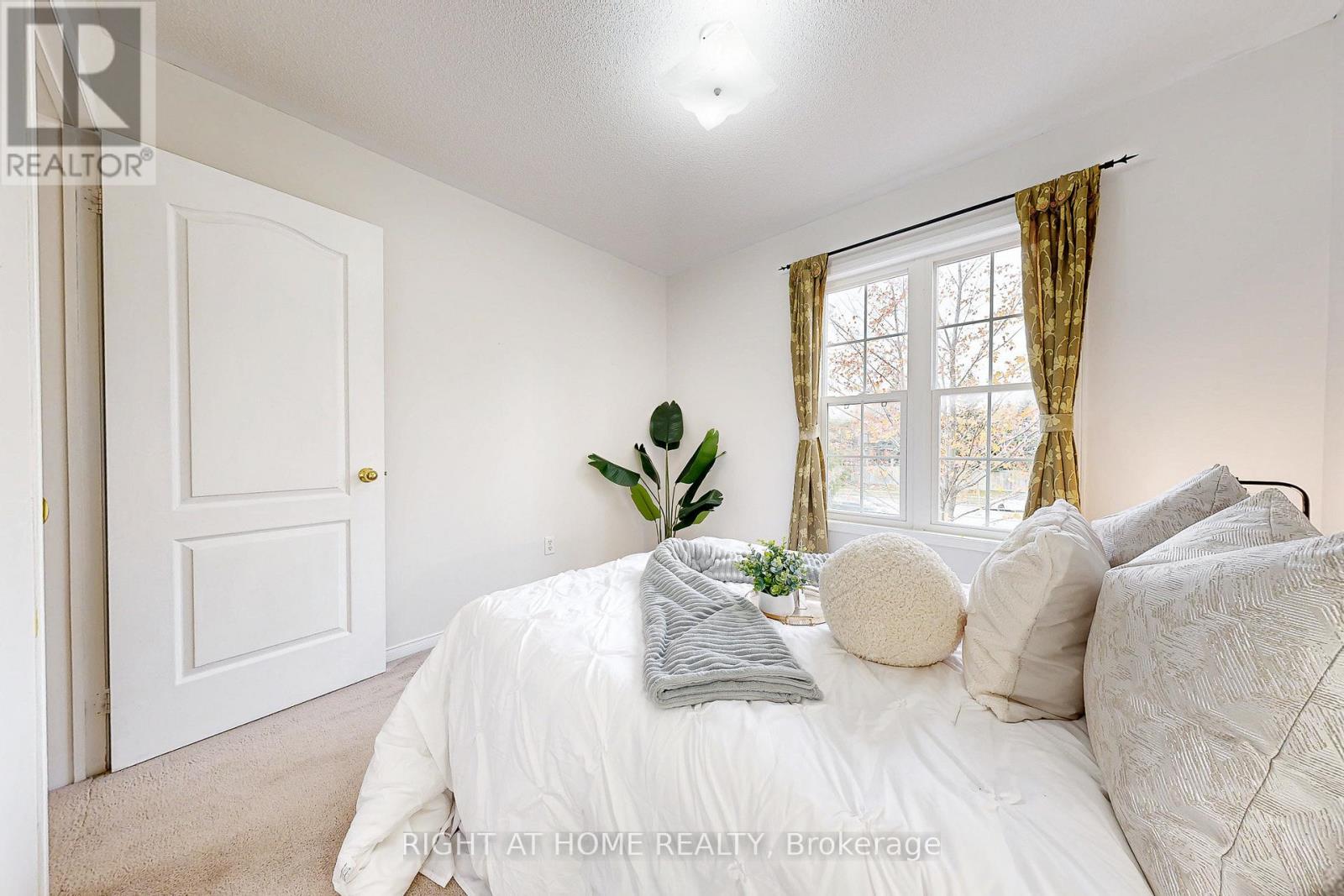 10 Pascoe Drive, Markham, Ontario  L6B 1C4 - Photo 28 - N12549206