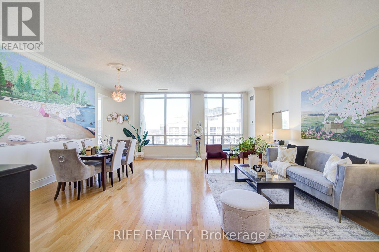 Gph10 - 3880 Duke Of York Boulevard, Mississauga, Ontario  L5B 4M7 - Photo 3 - W12549198