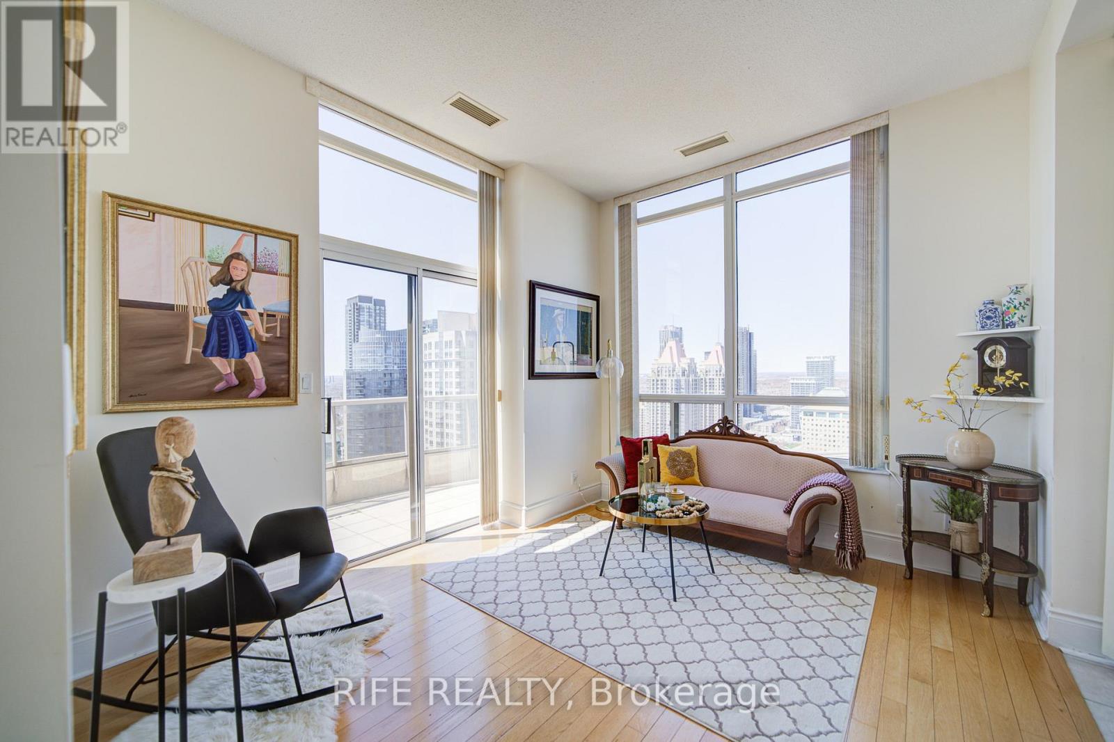 Gph10 - 3880 Duke Of York Boulevard, Mississauga, Ontario  L5B 4M7 - Photo 5 - W12549198