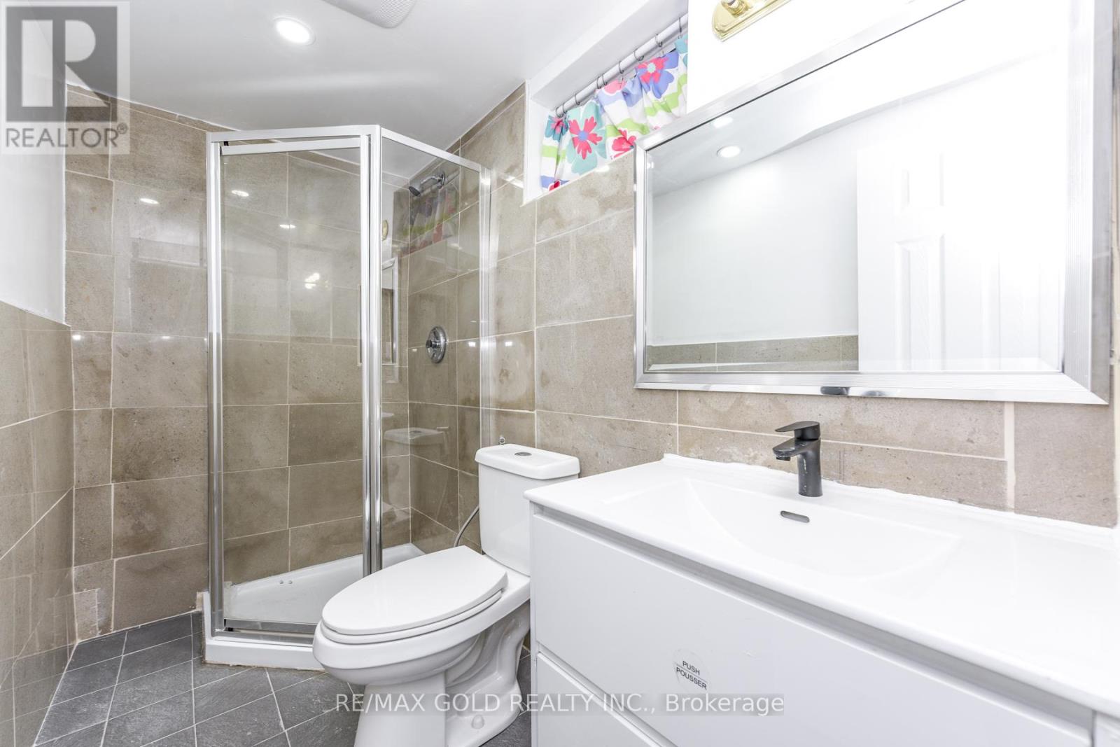 7610 Anaka Drive, Mississauga, Ontario  L4T 3H7 - Photo 27 - W12549212