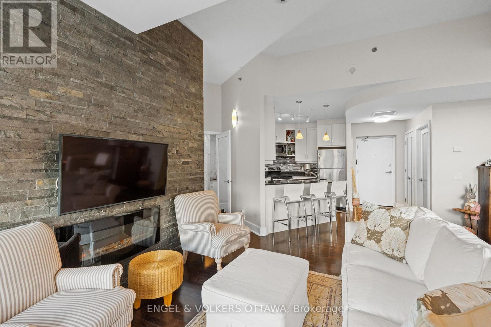 102 - 75 Cleary Avenue, Ottawa, Ontario  K2A 1R8 - Photo 12 - X12525768