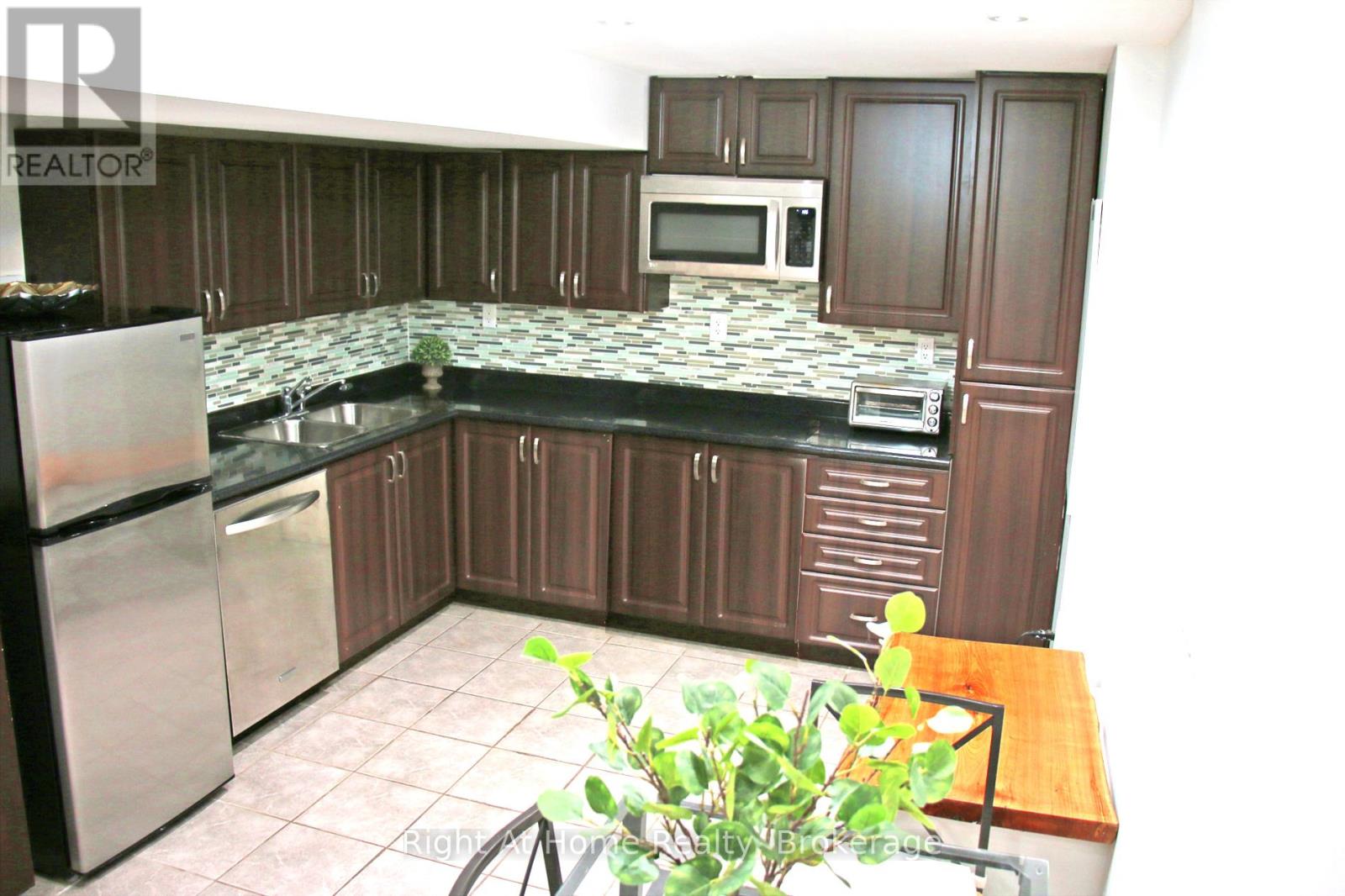 Lower - 126 Duncan Lane, Milton, Ontario  L9T 3X3 - Photo 12 - W12549228