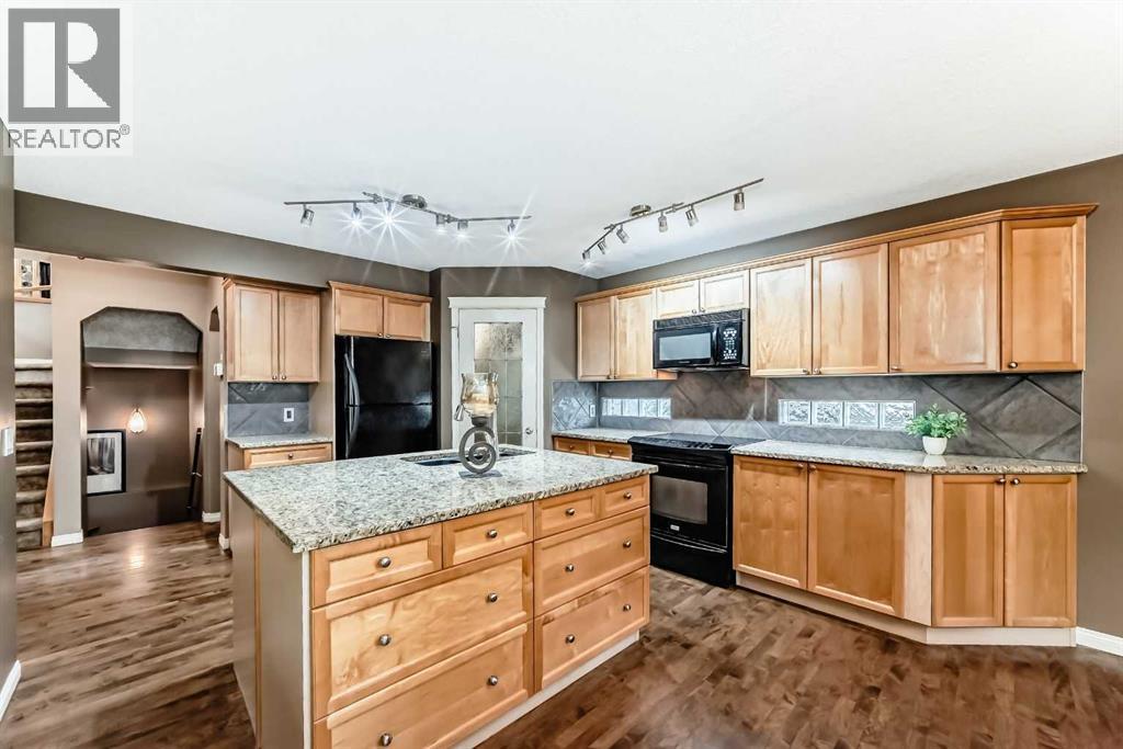 343 Oakmere Way, Chestermere, Alberta  T1X 1N3 - Photo 8 - A2252939