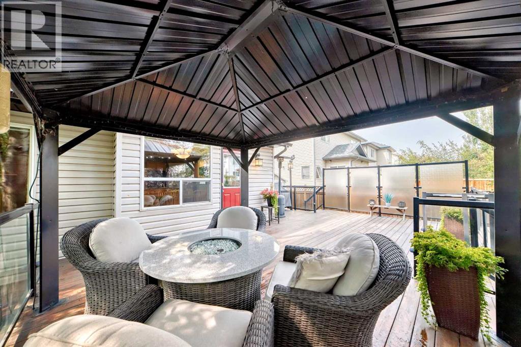 343 Oakmere Way, Chestermere, Alberta  T1X 1N3 - Photo 11 - A2252939