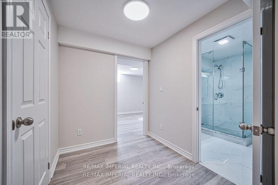 982 Wilbur Pipher Circle, Newmarket, Ontario  L3X 0B8 - Photo 47 - N12548232