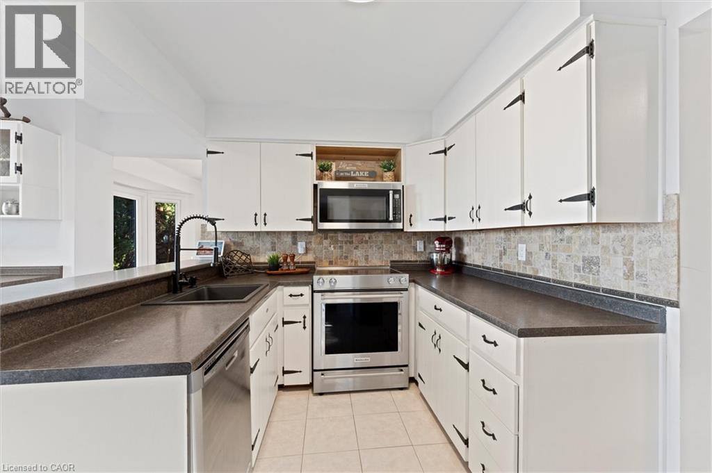 139 Lakeview Drive, Belle River, Ontario  N0R 1A0 - Photo 14 - 40779192