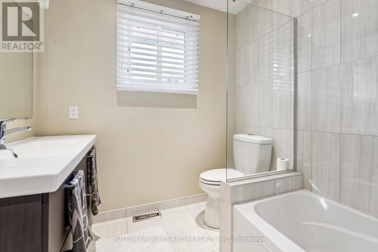 8 Bermuda Drive, St. Catharines, Ontario  L2M 4E6 - Photo 20 - X12549236