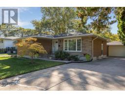8 Bermuda Drive, St. Catharines (Carlton/Bunting), Ca
