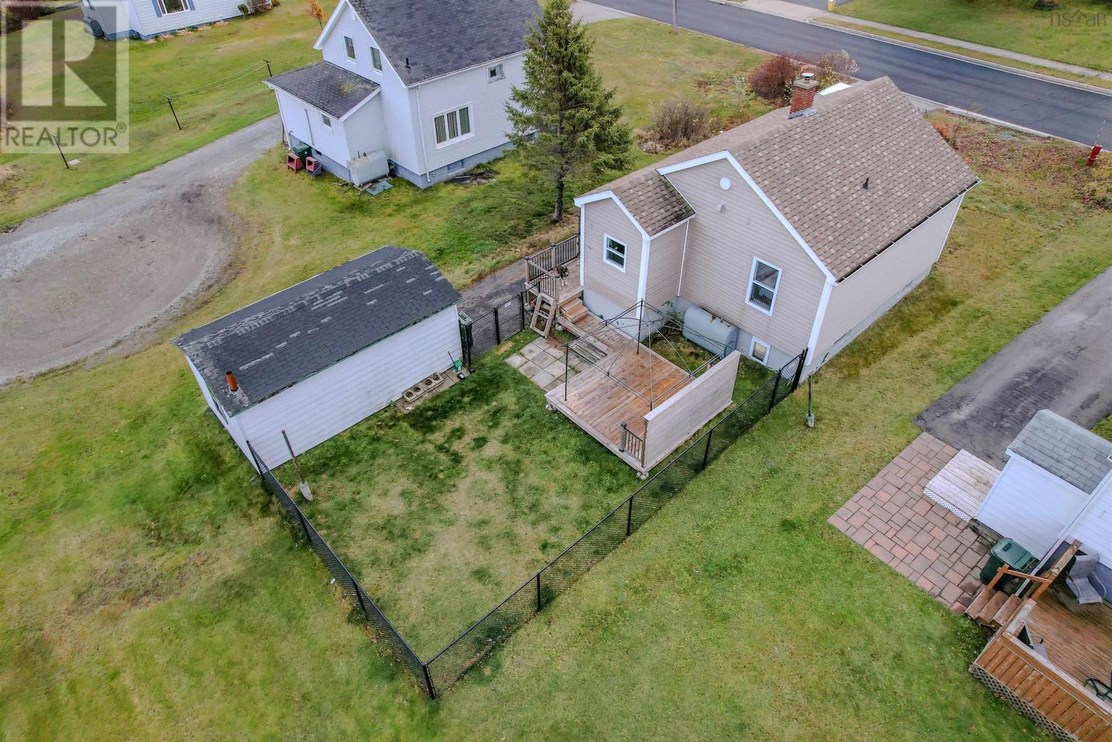 82 Beacon Street, Glace Bay, Nova Scotia  B1A 5G4 - Photo 27 - 202527789