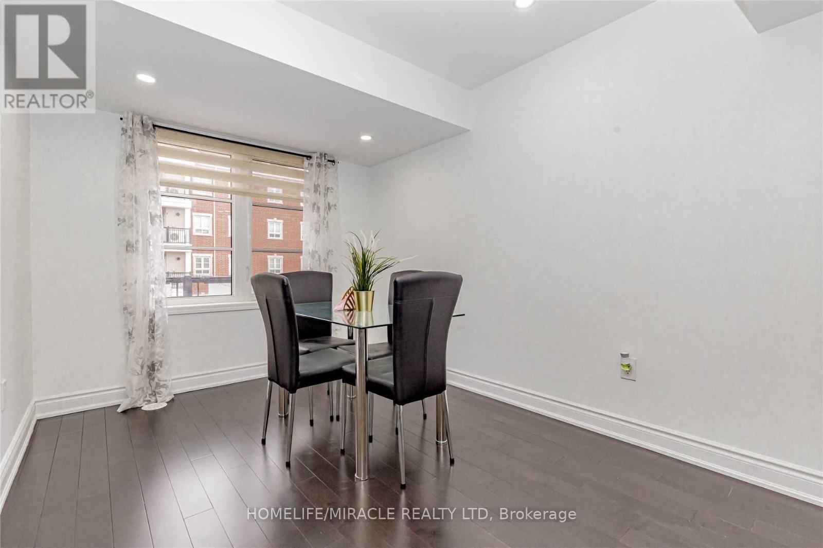 30 - 92 Baycliffe Crescent, Brampton, Ontario  L7A 3Z3 - Photo 9 - W12549040