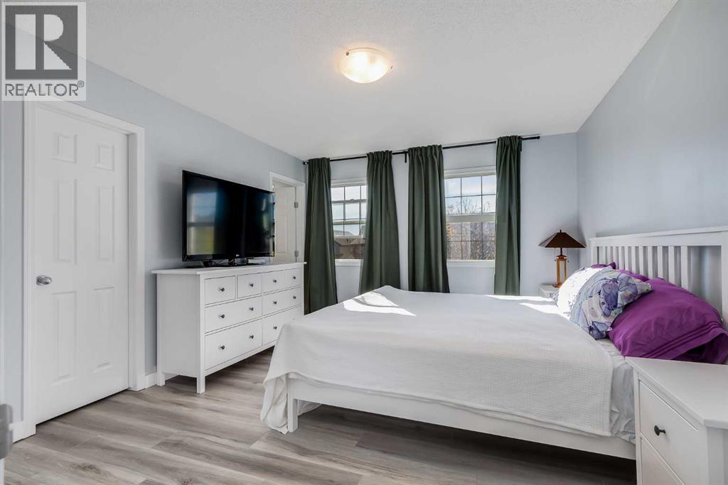 2348 Reunion Rise Nw, Airdrie, Alberta  T4B 0M5 - Photo 15 - A2264745