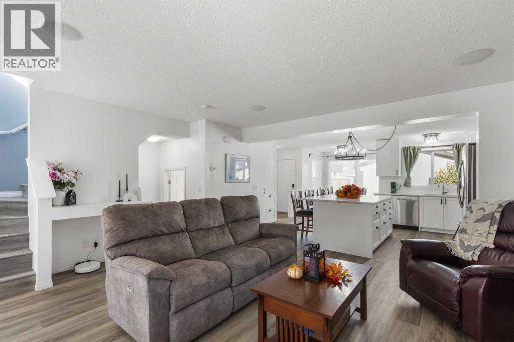 2348 Reunion Rise Nw, Airdrie, Alberta  T4B 0M5 - Photo 7 - A2264745