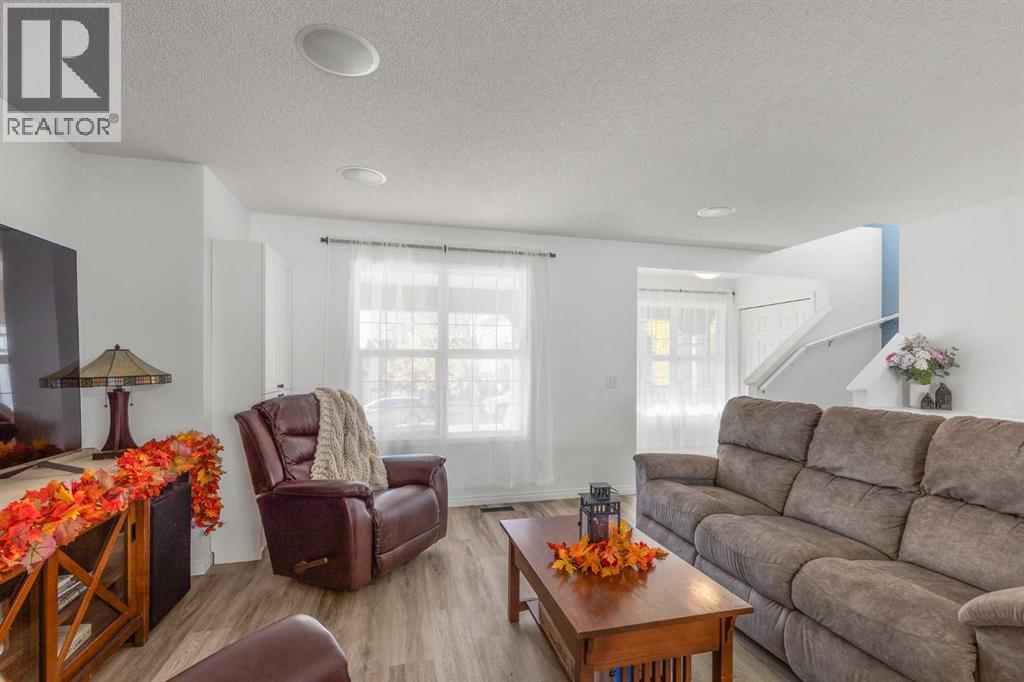 2348 Reunion Rise Nw, Airdrie, Alberta  T4B 0M5 - Photo 6 - A2264745