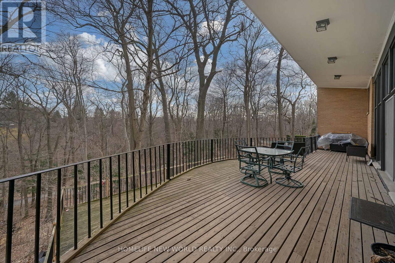 53 Forest Grove Drive, Toronto, Ontario  M2K 1Z4 - Photo 25 - C12549246