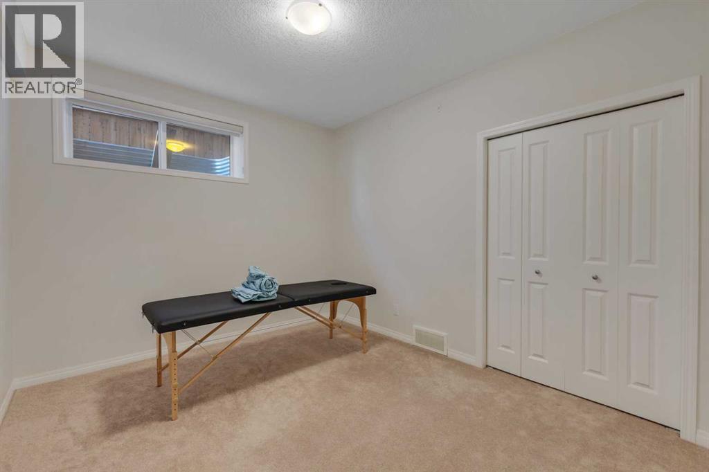 63 Panton View Nw, Calgary, Alberta  T3K 0W2 - Photo 39 - A2268965