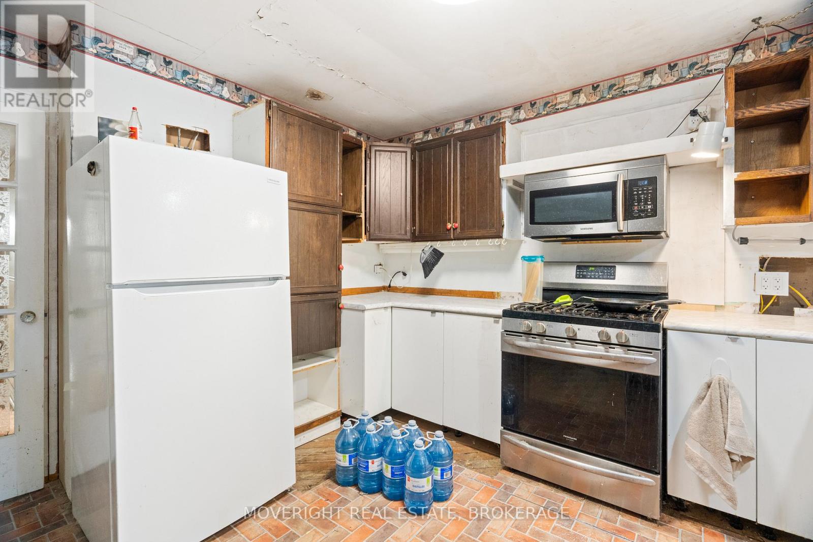 278 Ridge Road S, Fort Erie, Ontario  L0S 1B0 - Photo 17 - X12549248