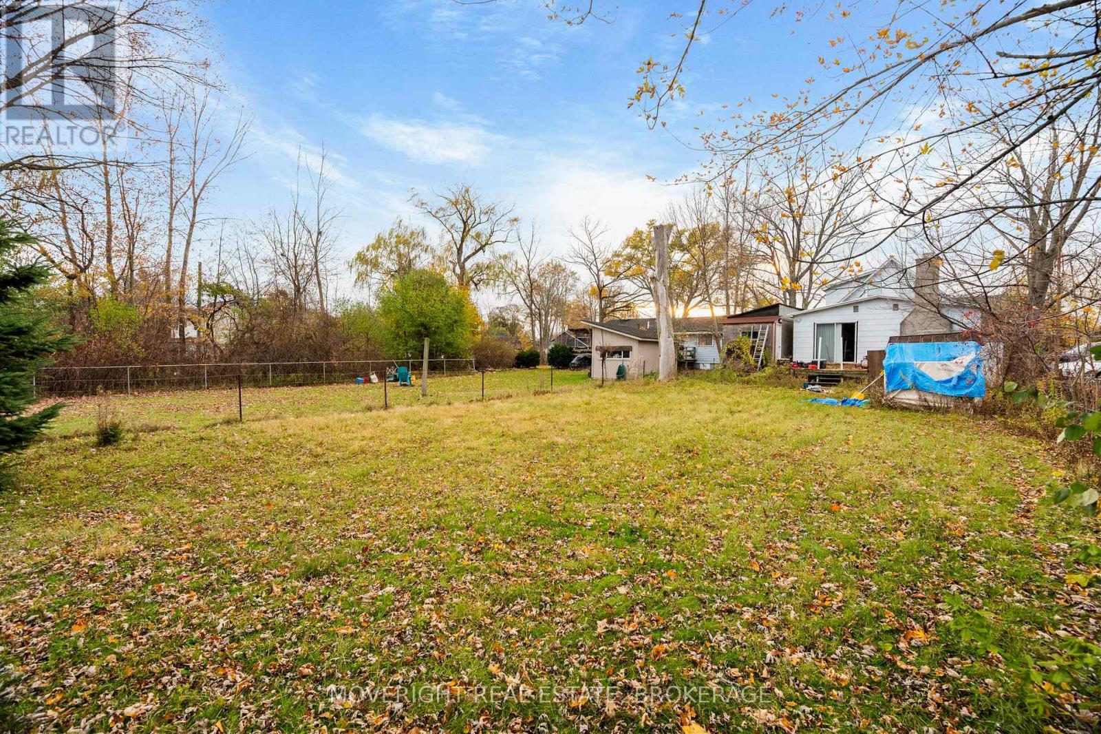 278 Ridge Road S, Fort Erie, Ontario  L0S 1B0 - Photo 6 - X12549248