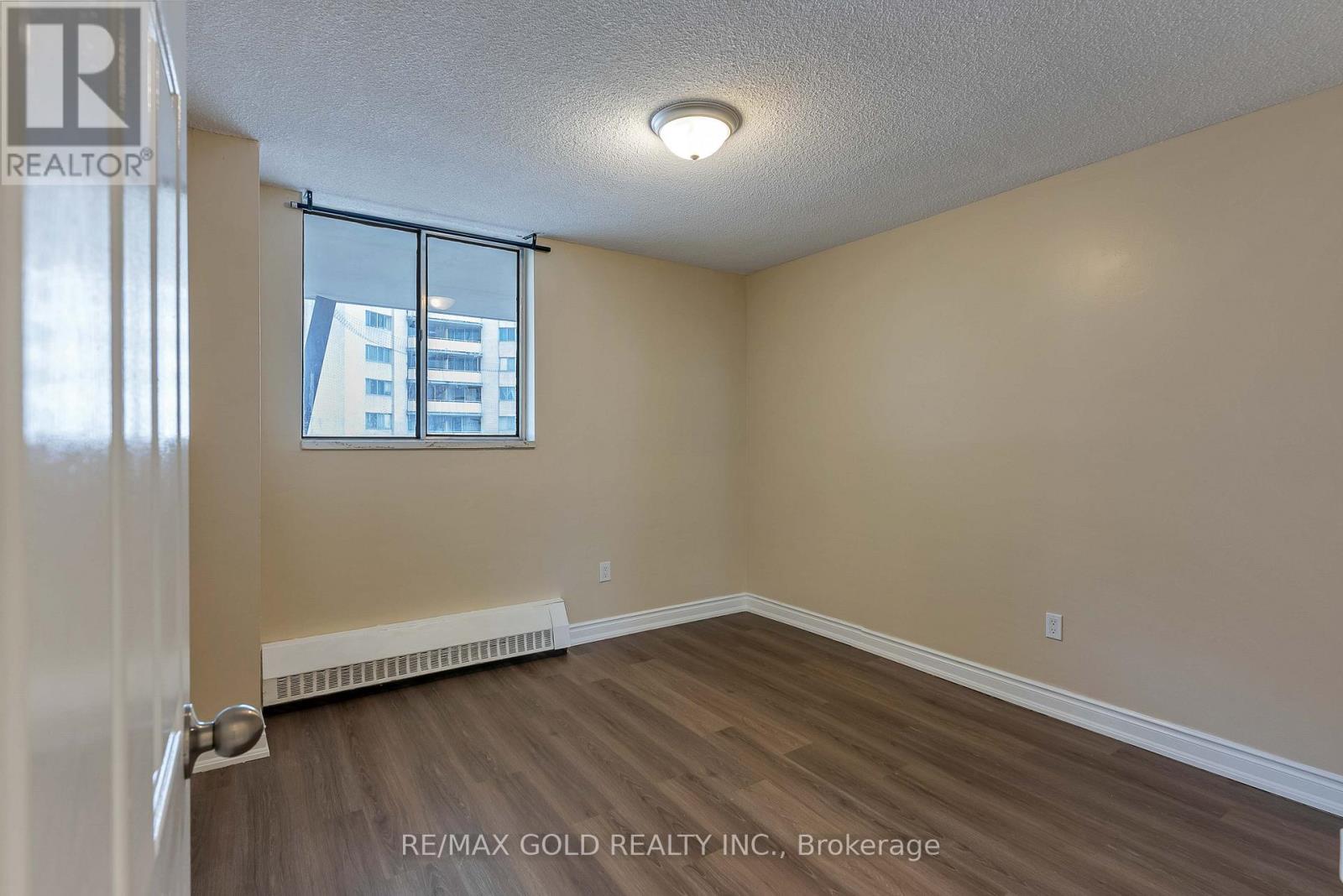 513 - 340 Dixon Road, Toronto, Ontario  M9R 1T1 - Photo 15 - W12520920