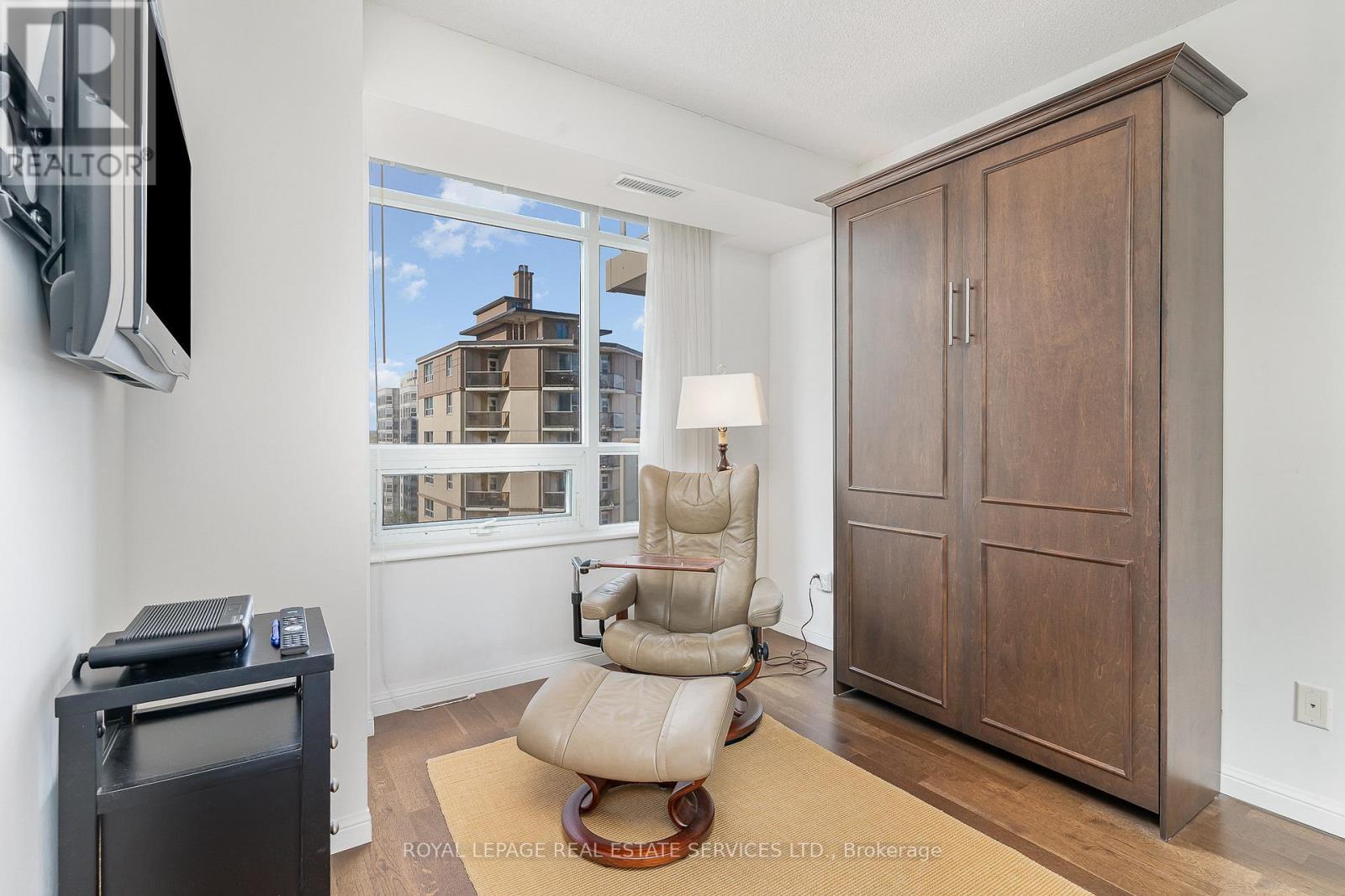 1203 - 900 Mount Pleasant Road, Toronto, Ontario  M4P 3J9 - Photo 18 - C12437170