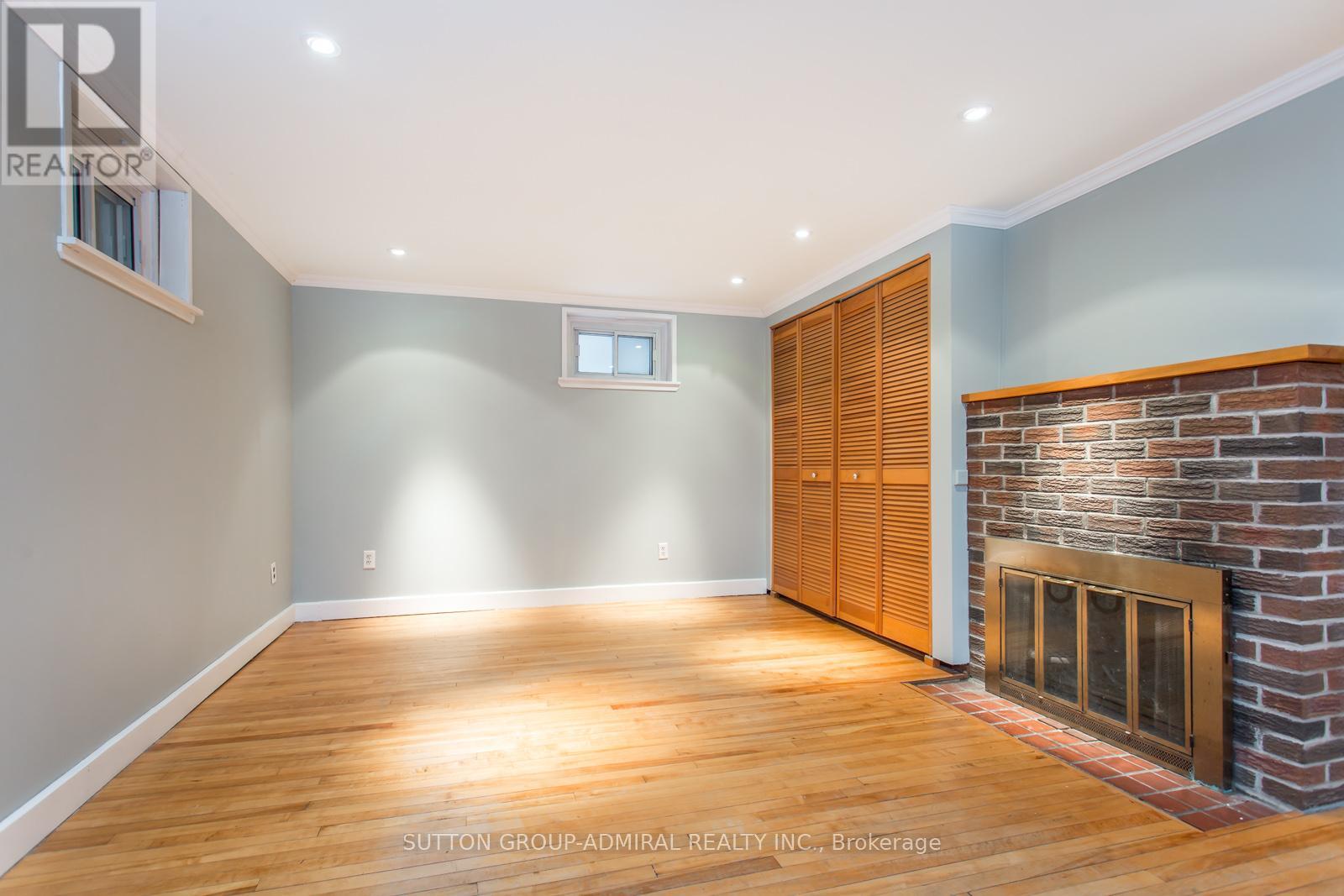 26 Forty First Street, Toronto, Ontario M8W 3N6 - Photo 18 - W12544320