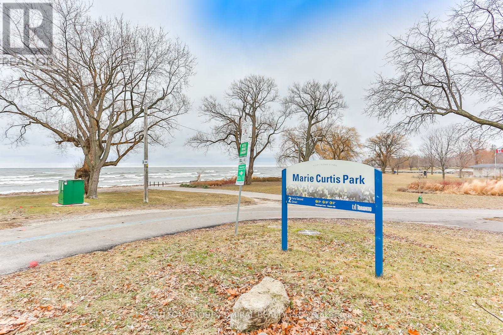 26 Forty First Street, Toronto, Ontario M8W 3N6 - Photo 25 - W12544320