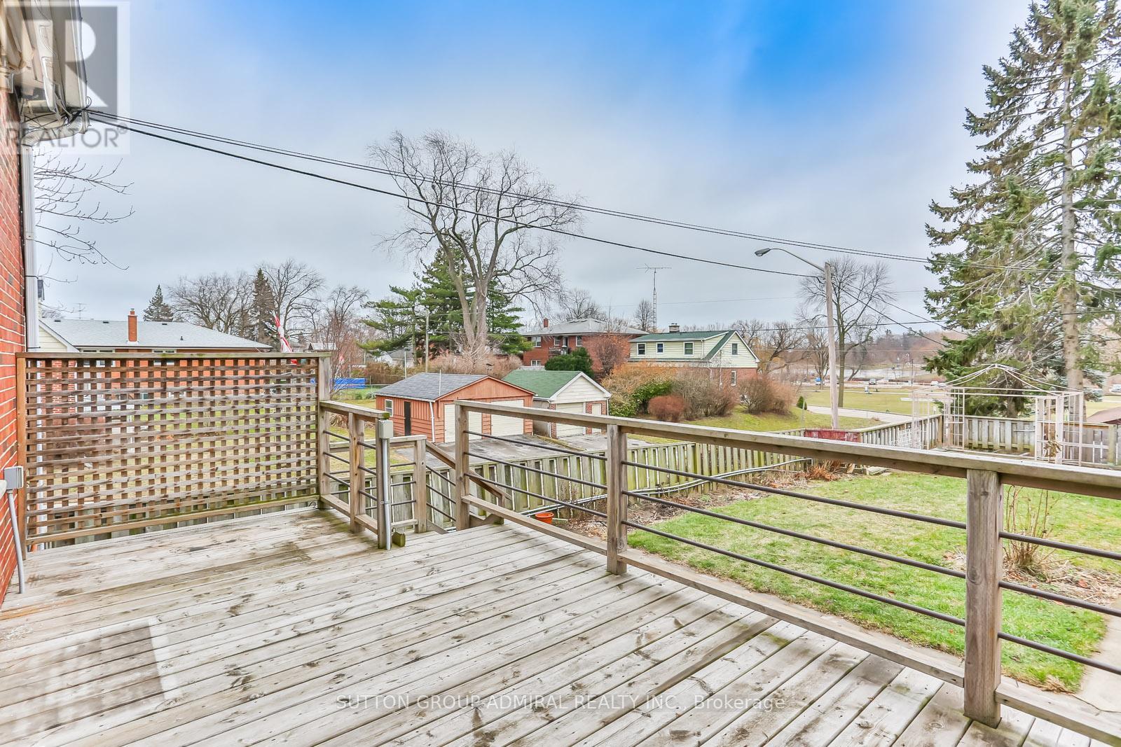 26 Forty First Street, Toronto, Ontario M8W 3N6 - Photo 23 - W12544320