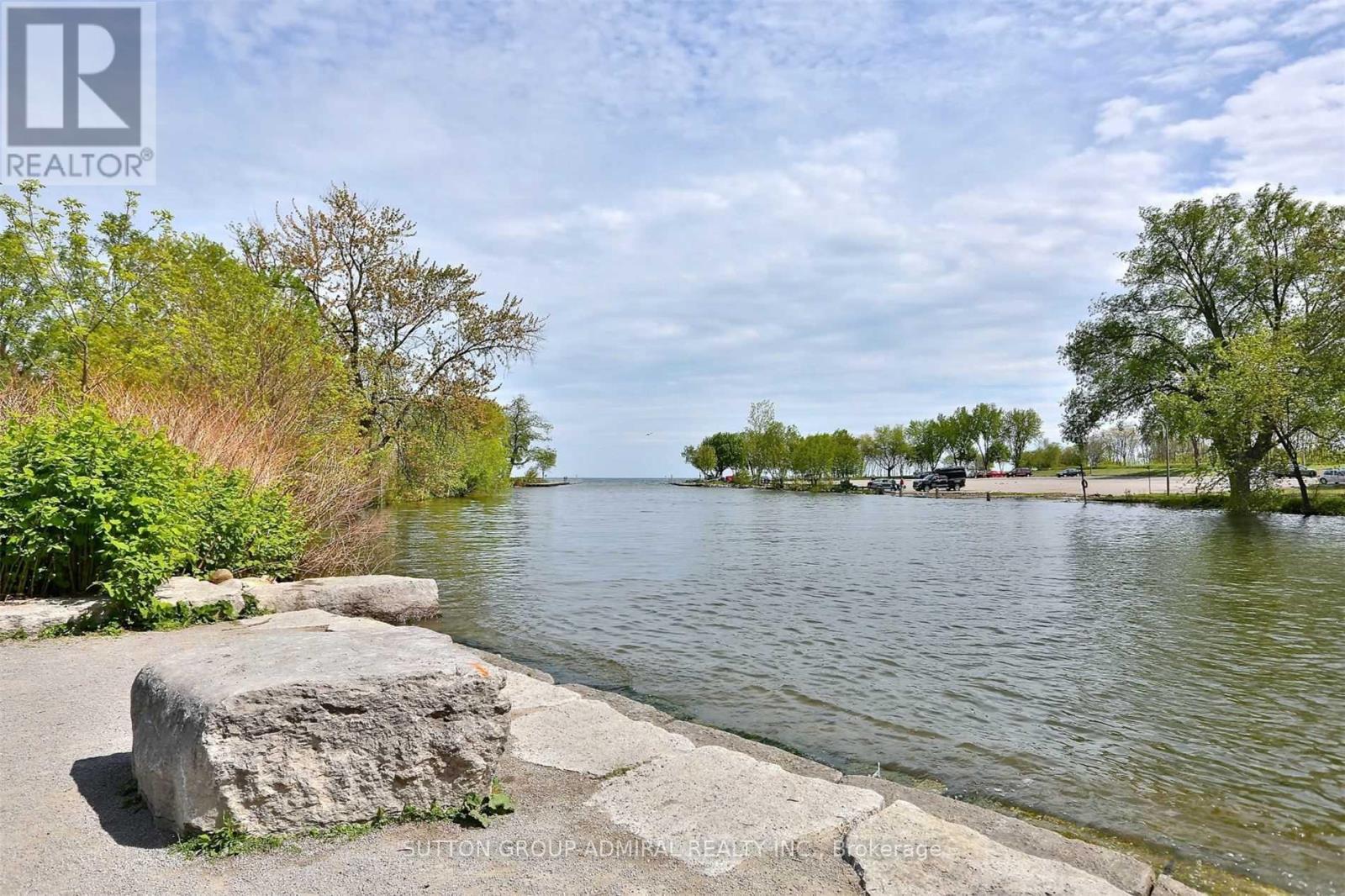 26 Forty First Street, Toronto, Ontario M8W 3N6 - Photo 27 - W12544320