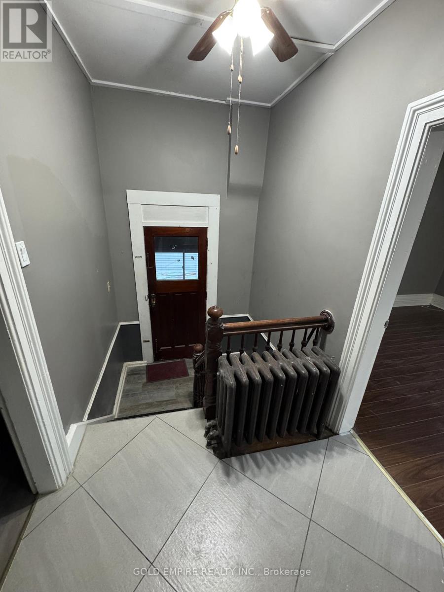 Upper Unit - 777 Little Grey Street, London East, Ontario  N5Z 1P2 - Photo 8 - X12549260