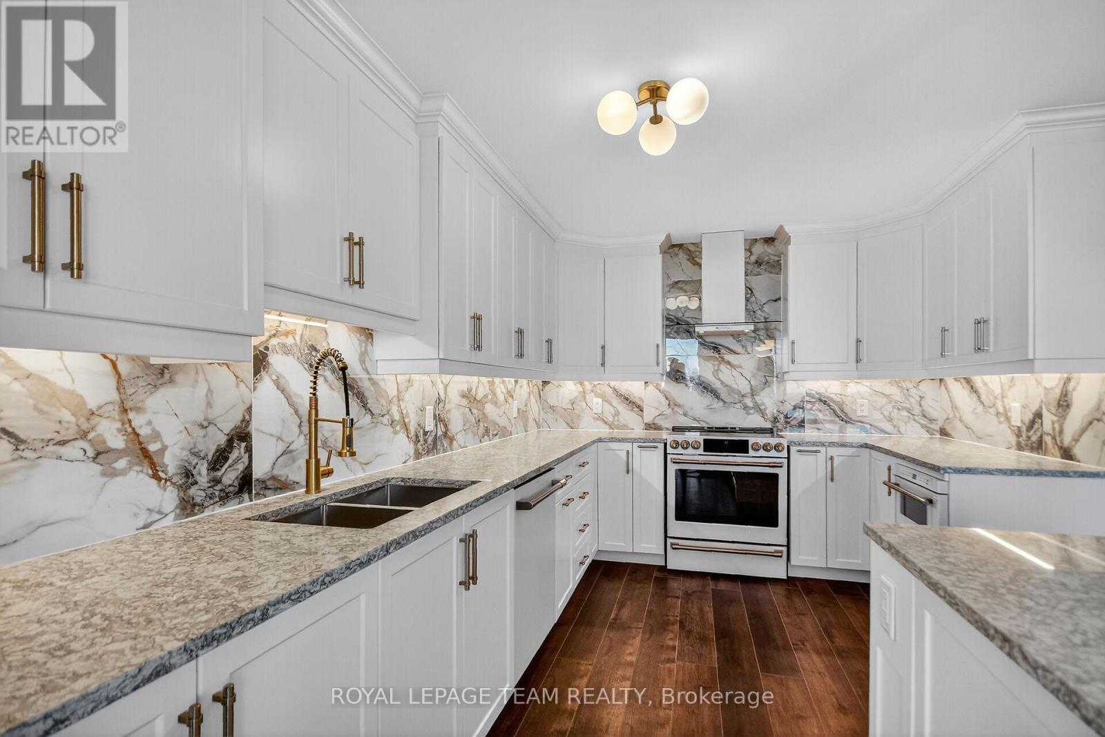 2509/2510 - 515 St Laurent Boulevard, Ottawa, Ontario  K1K 3X5 - Photo 2 - X12442157